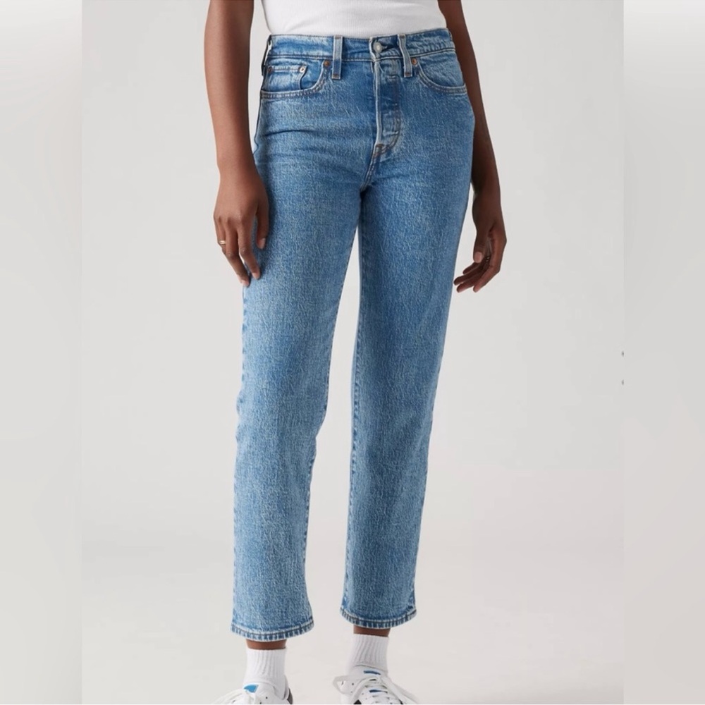 Levi’s Wedgie Jeans